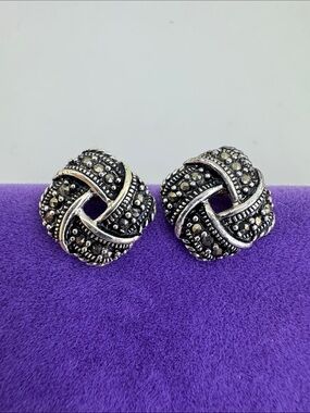 💛 Sterling Silver Marcasite Knot Stud Earrings